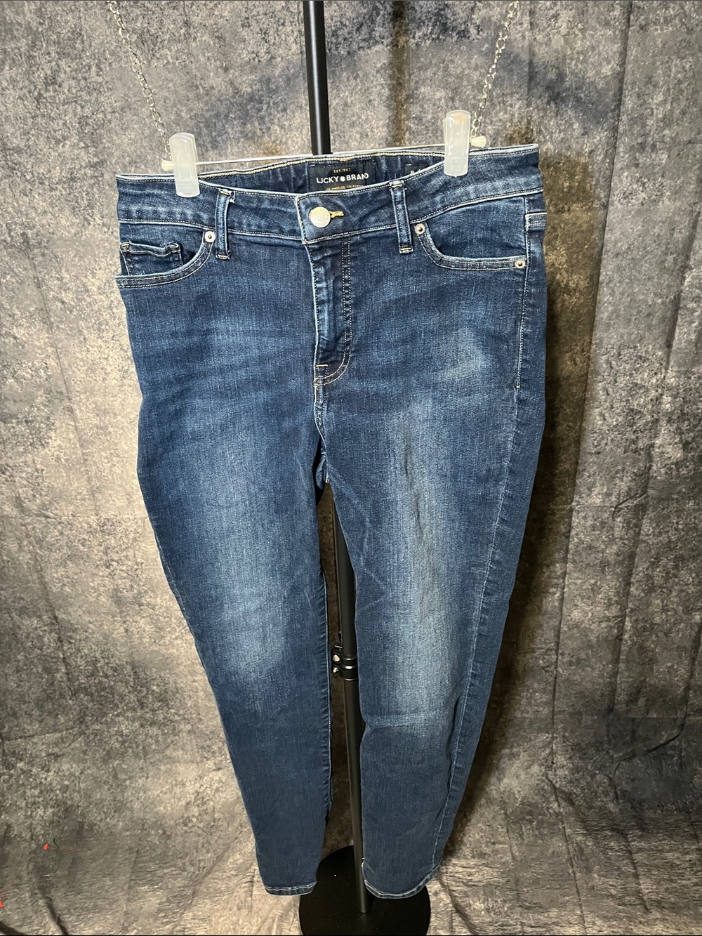 Lucky Brand Women's Medium Dark Blue Skinny Jeans